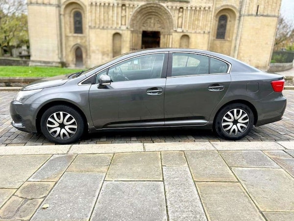 Used Toyota Avensis 2013 for sale - 73841046: Photo 7