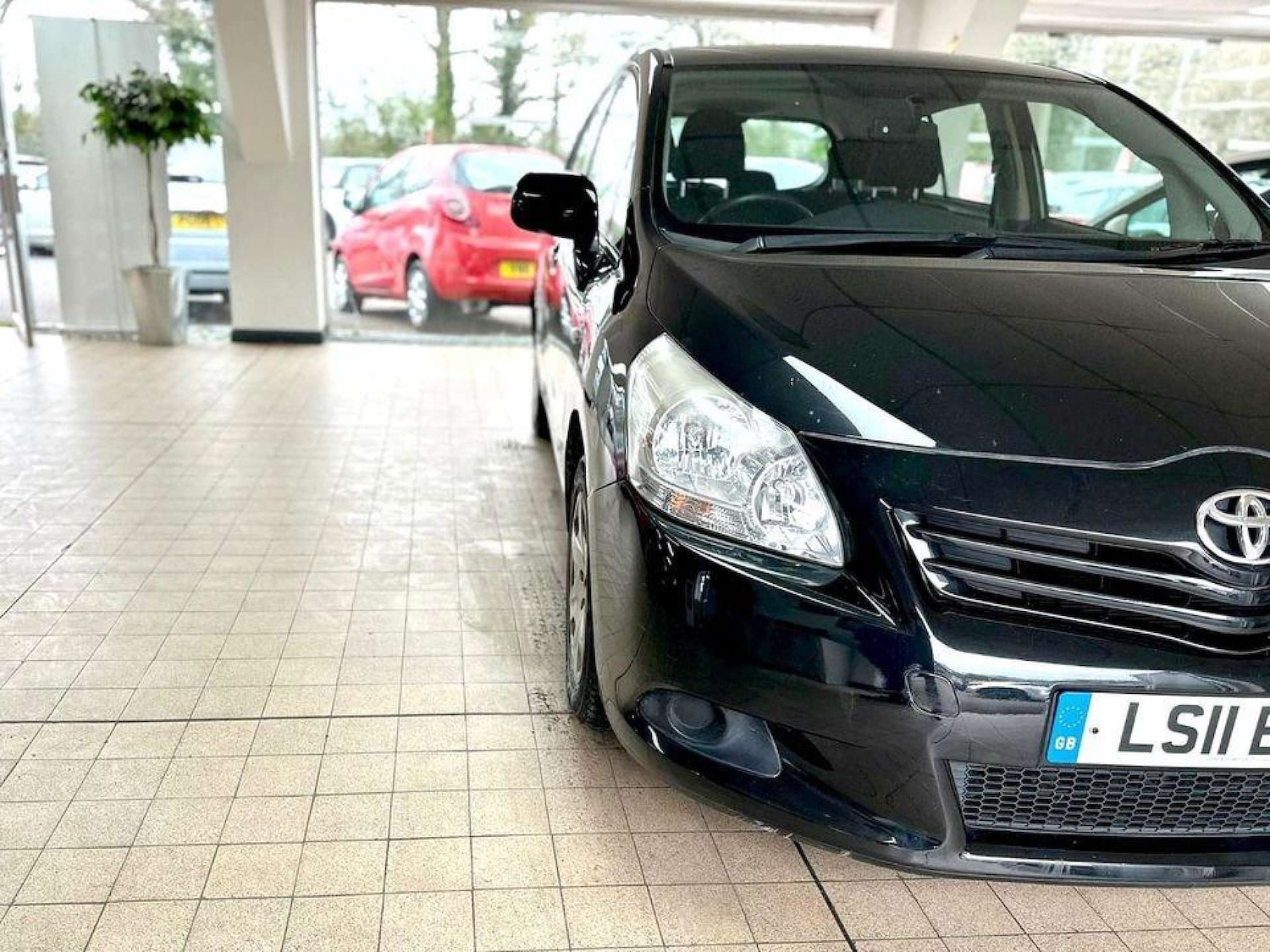 Used Toyota Verso 2011 for sale - 76600690: Photo 1