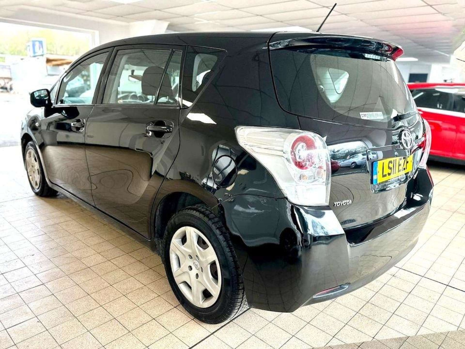 Used Toyota Verso 2011 for sale - 76600690: Photo 4