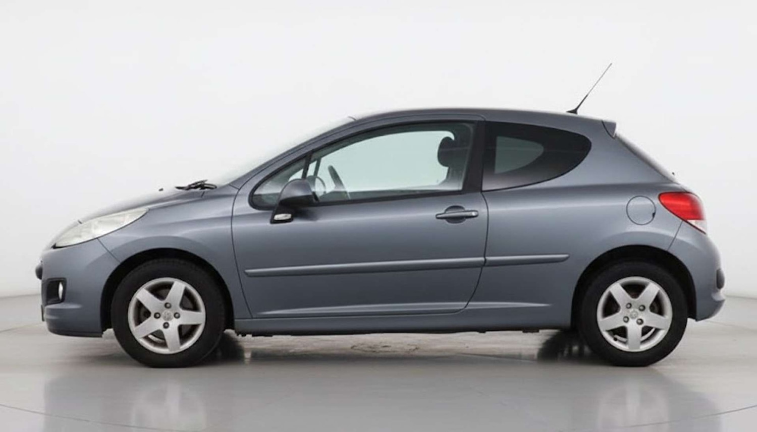 Used Peugeot 207 2010 for sale - 76969229: Photo 14