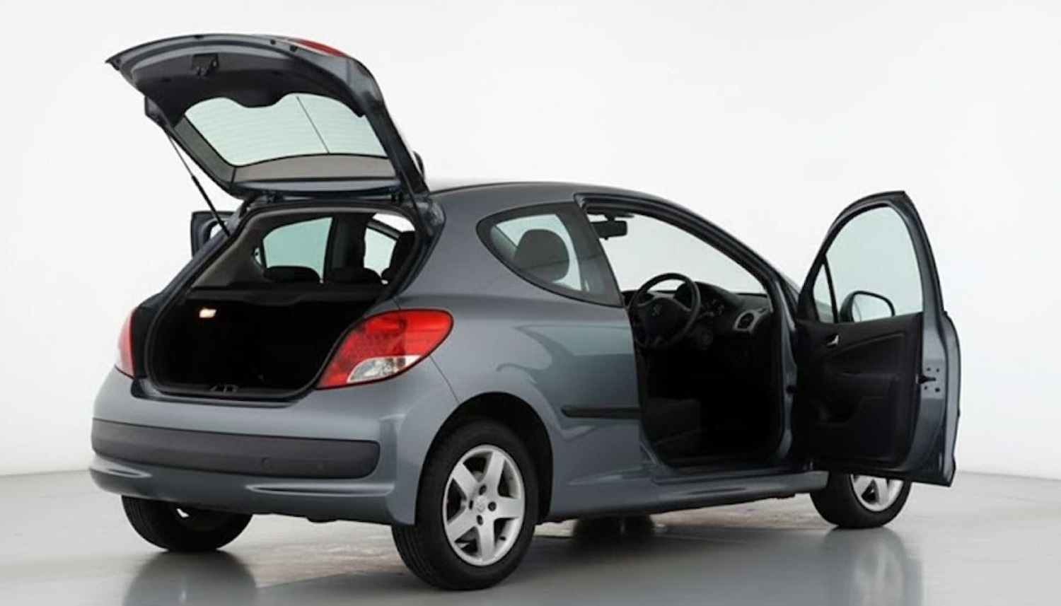 Used Peugeot 207 2010 for sale - 76969229: Photo 4