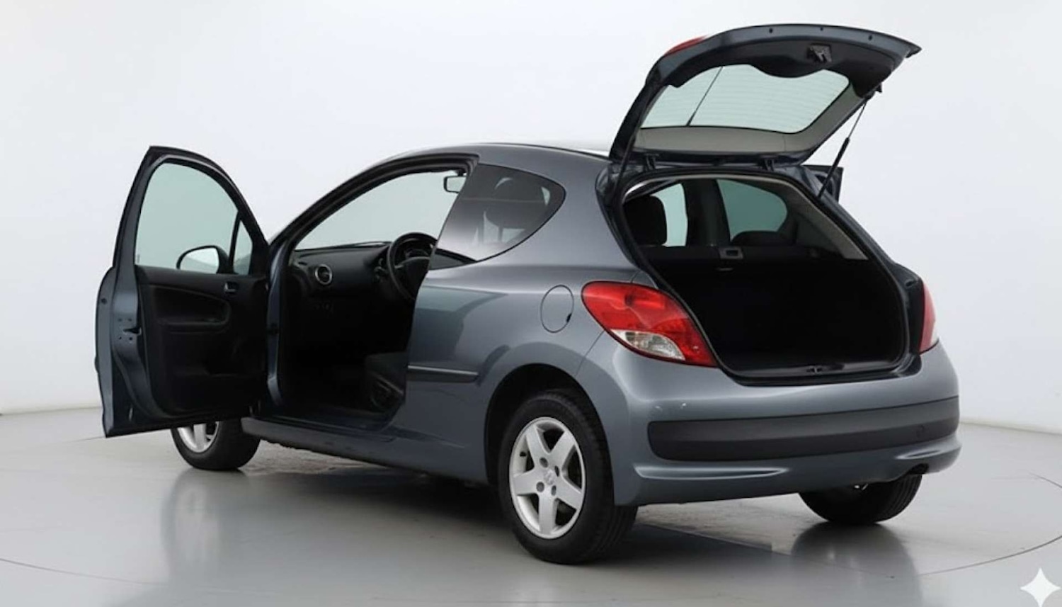Used Peugeot 207 2010 for sale - 76969229: Photo 6