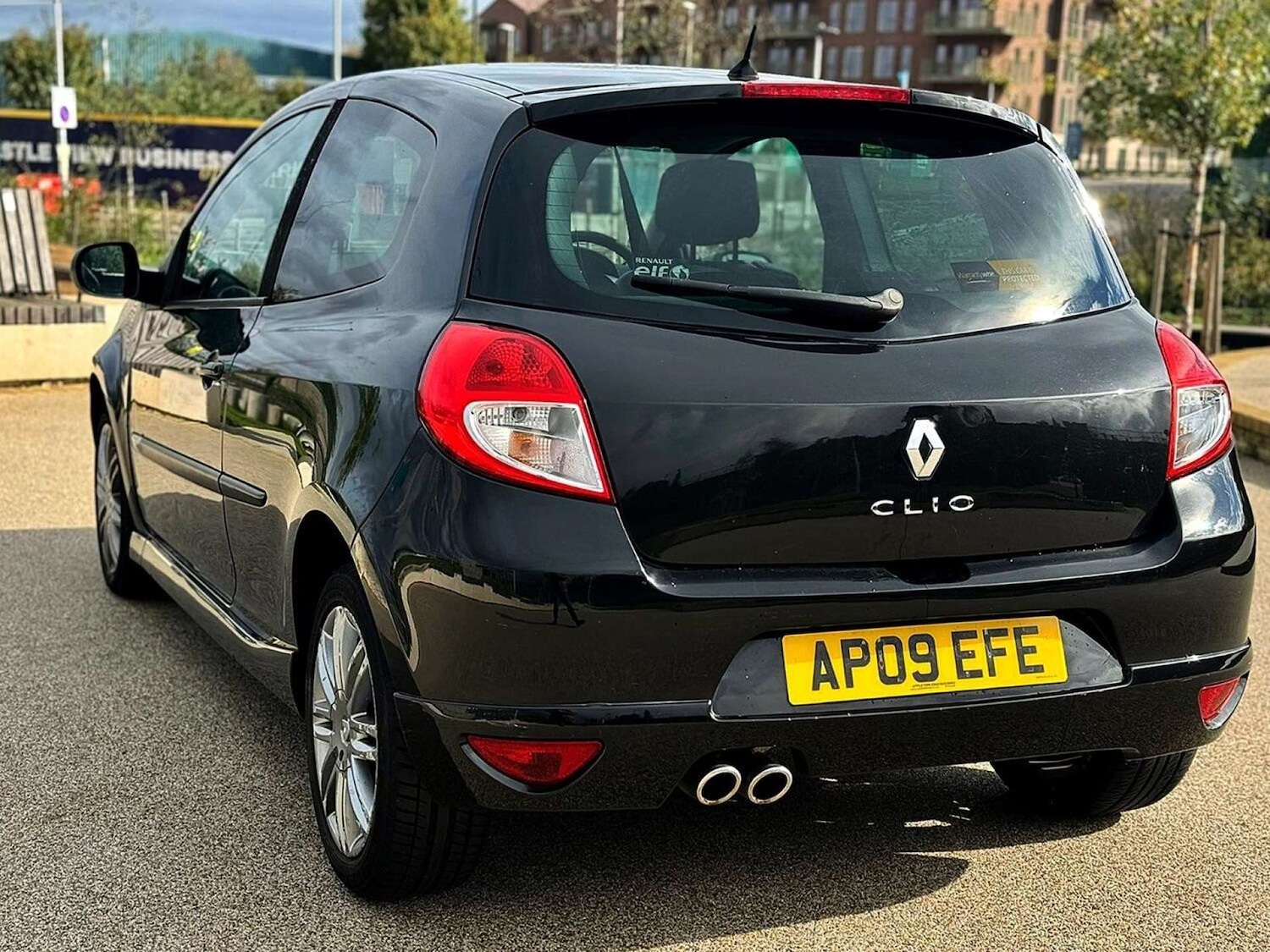 Used Renault Clio 2009 for sale - 76600745: Photo 12