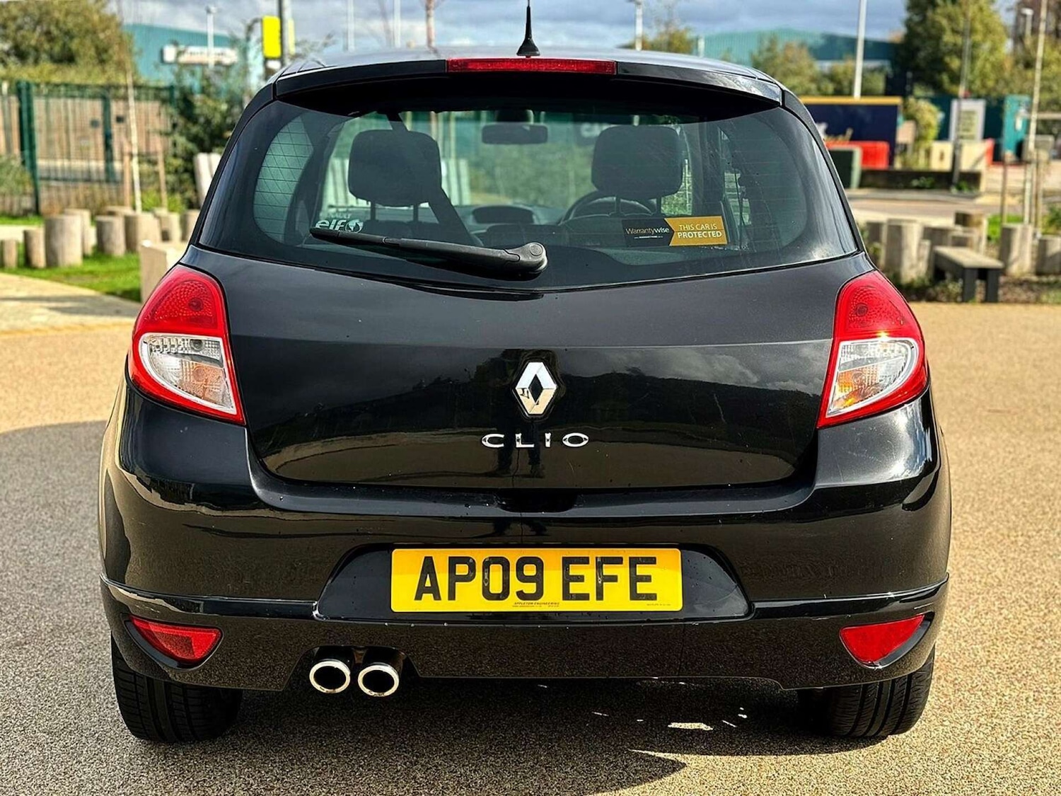 Used Renault Clio 2009 for sale - 76600745: Photo 15