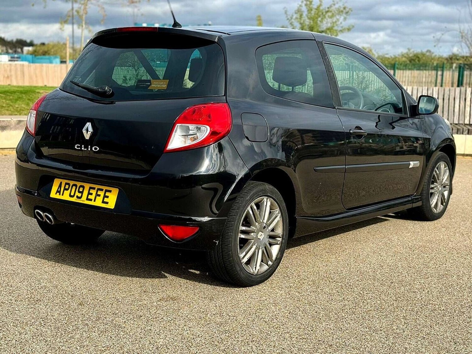 Used Renault Clio 2009 for sale - 76600745: Photo 20