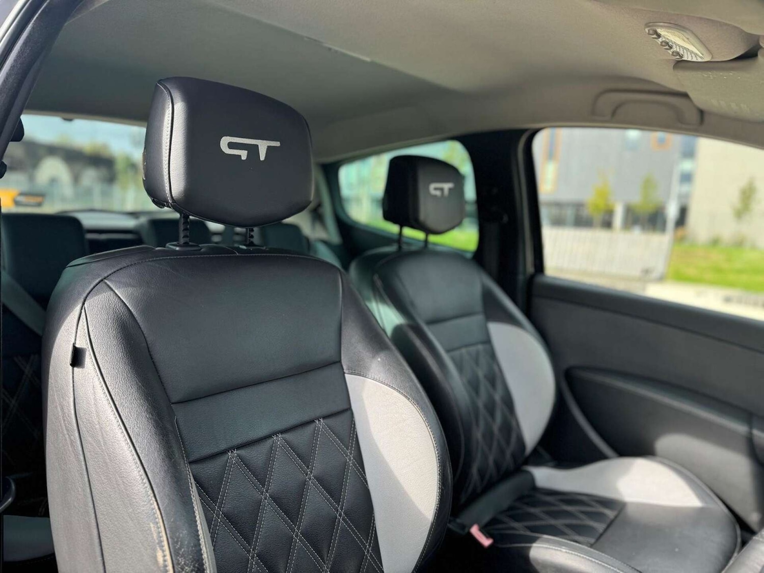 Used Renault Clio 2009 for sale - 76600745: Photo 25