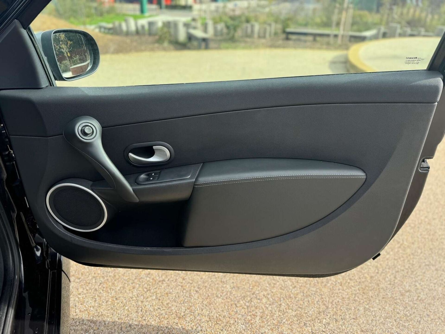 Used Renault Clio 2009 for sale - 76600745: Photo 35