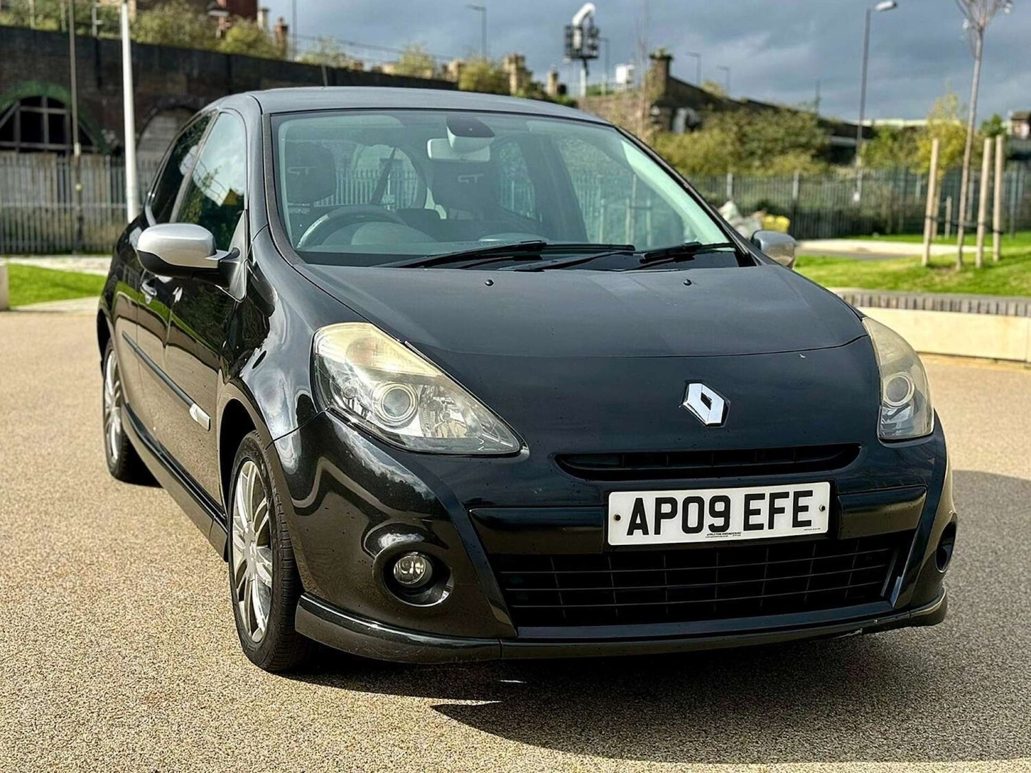 Used Renault Clio 2009 for sale - 76600745: Photo 6