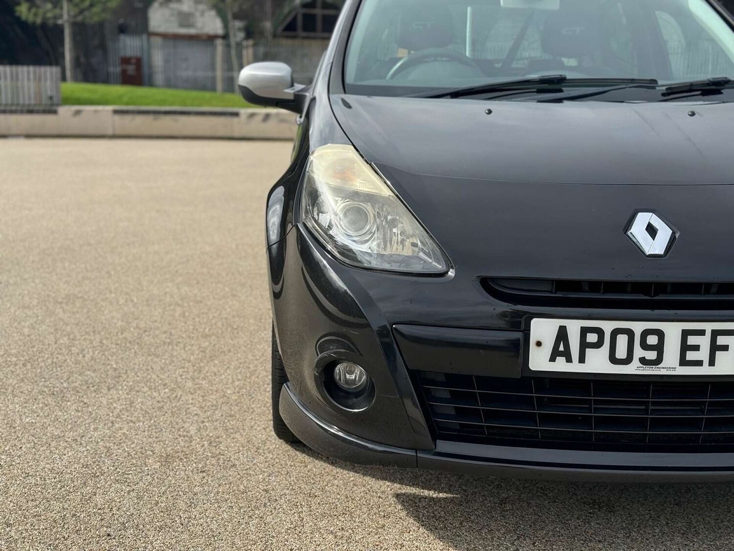 Used Renault Clio 2009 for sale - 76600745: Photo 9