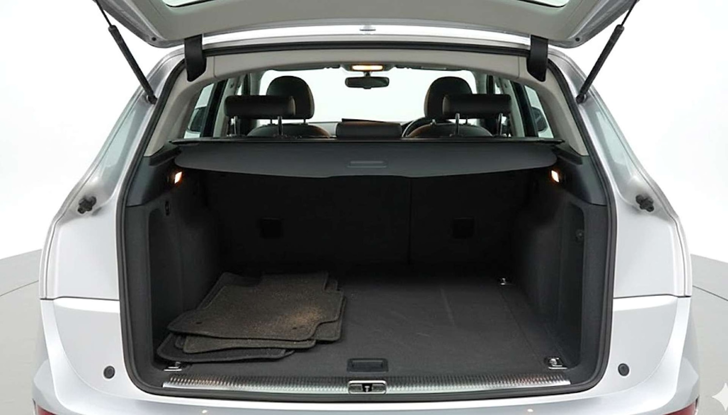 Used Audi Q5 2009 for sale - 76983896: Photo 16