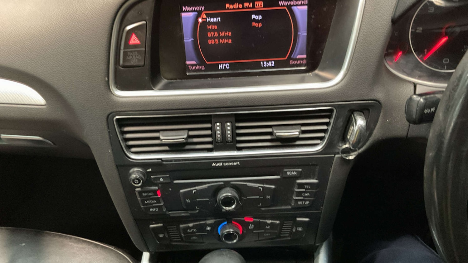 Used Audi Q5 2009 for sale - 76983896: Photo 20