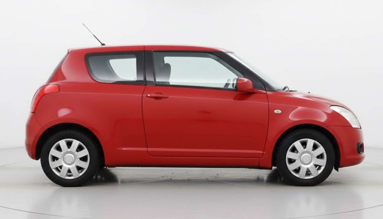 Used Suzuki Swift 2010 for sale - 76758481: Photo 8
