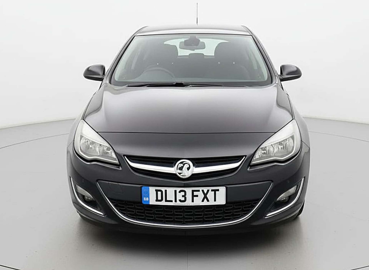 Used Vauxhall Astra 2013 for sale - 78109879: Photo 2