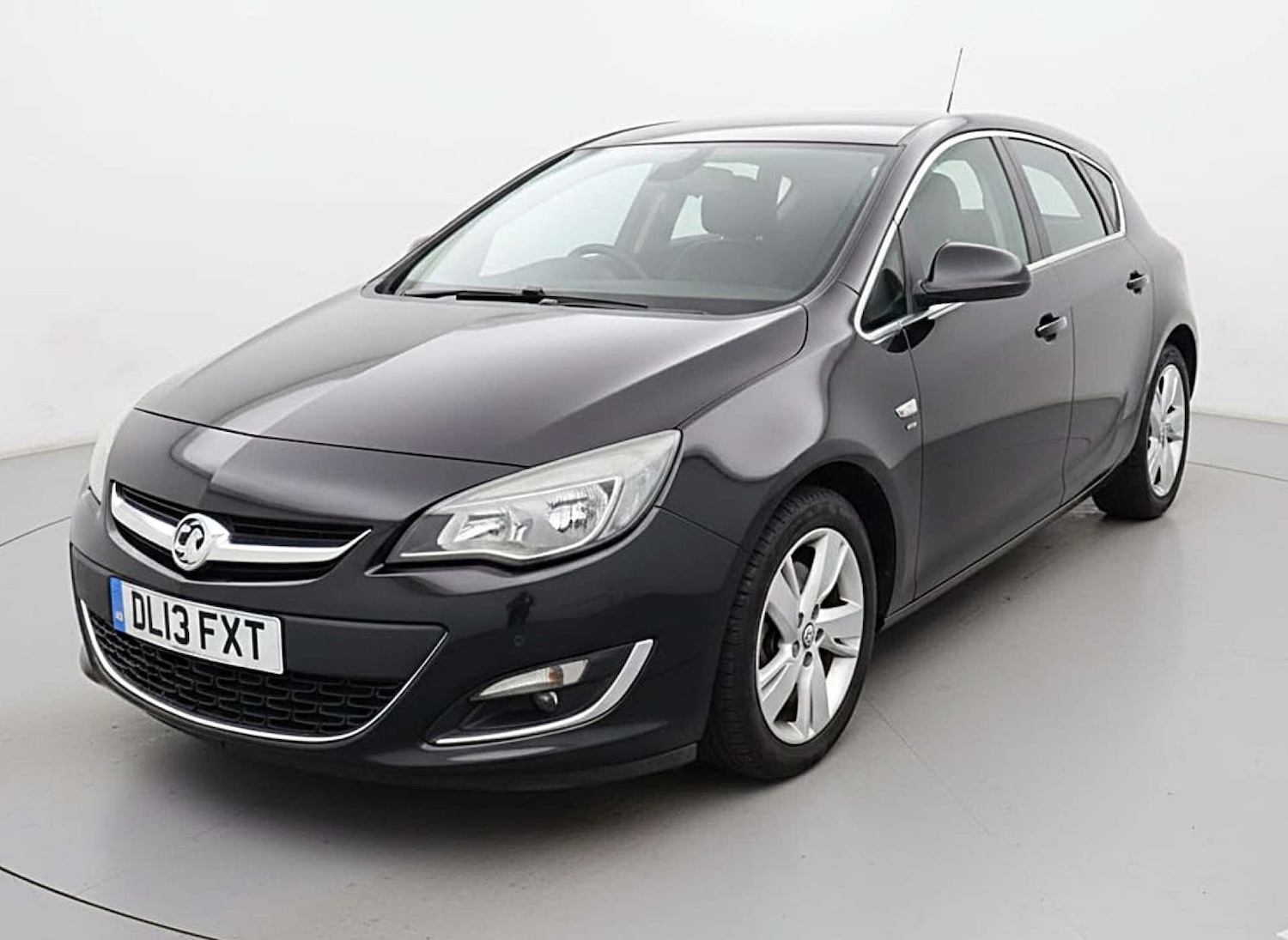 Used Vauxhall Astra 2013 for sale - 78109879: Photo 3