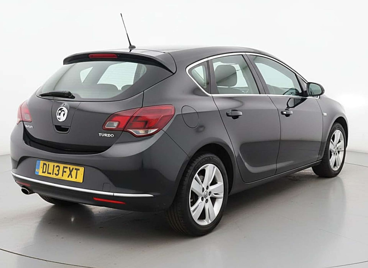 Used Vauxhall Astra 2013 for sale - 78109879: Photo 5