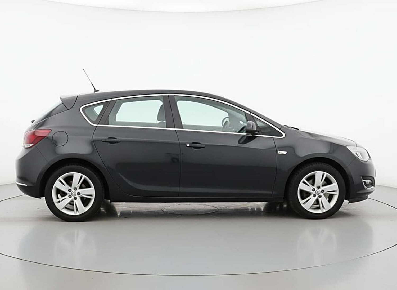 Used Vauxhall Astra 2013 for sale - 78109879: Photo 6