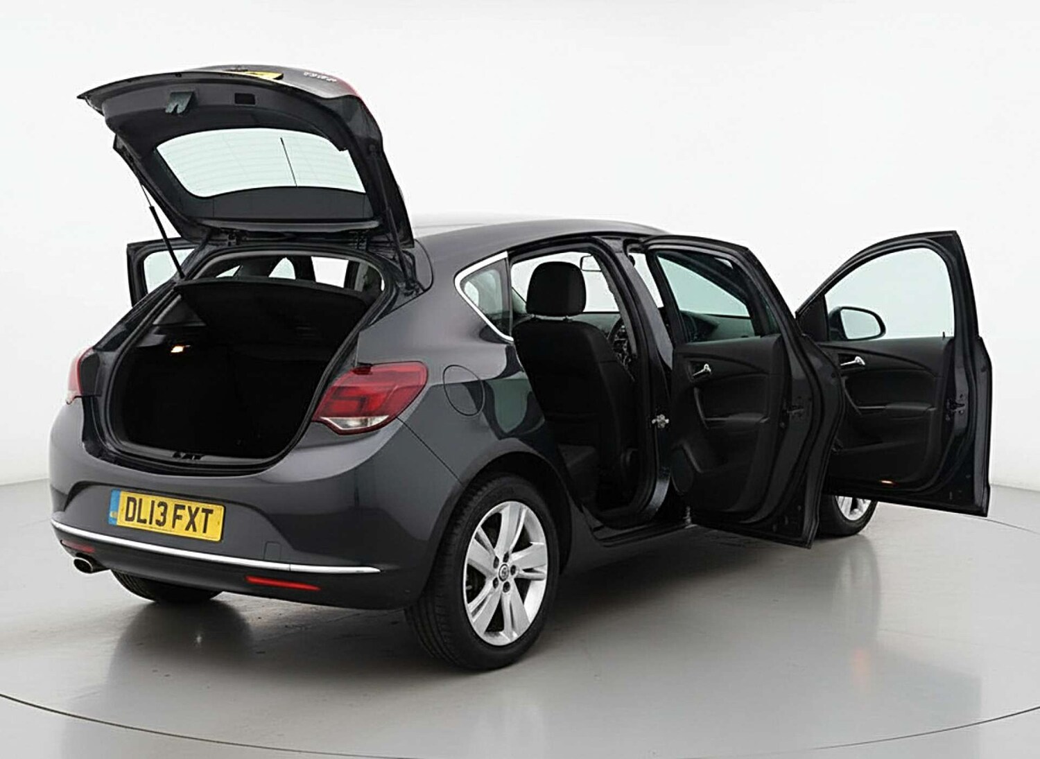 Used Vauxhall Astra 2013 for sale - 78109879: Photo 8