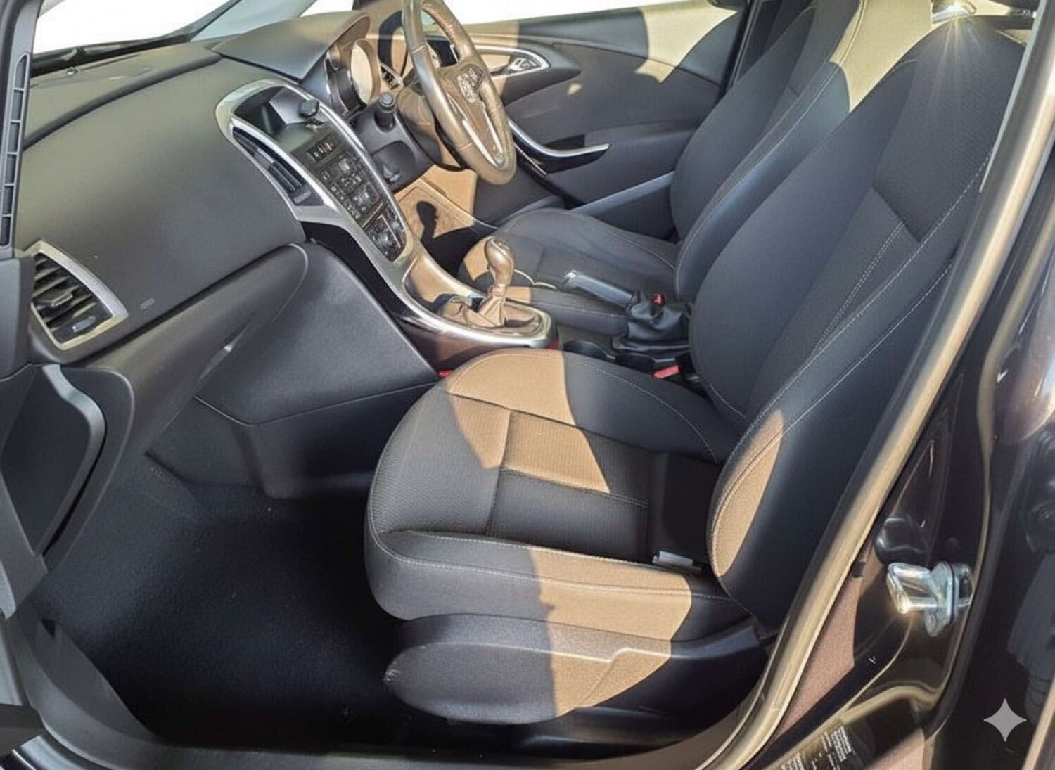 Used Vauxhall Astra 2013 for sale - 78109879: Photo 9