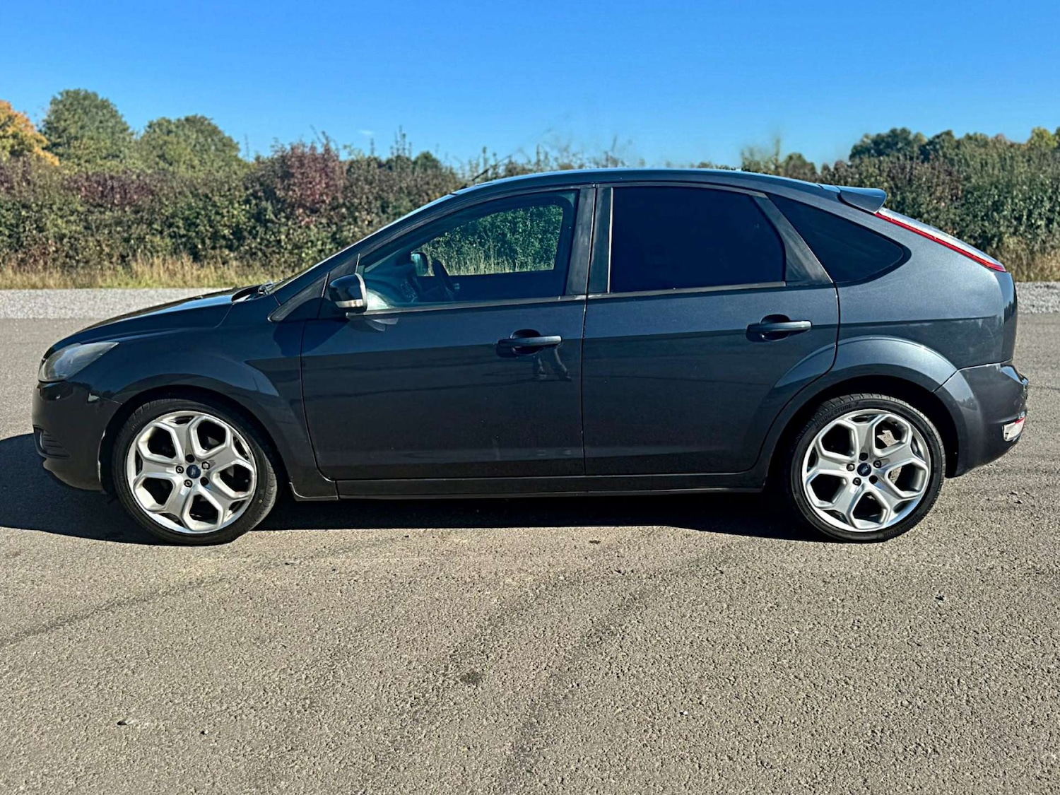 Used Ford Focus 2010 for sale - 75911098: Photo 15