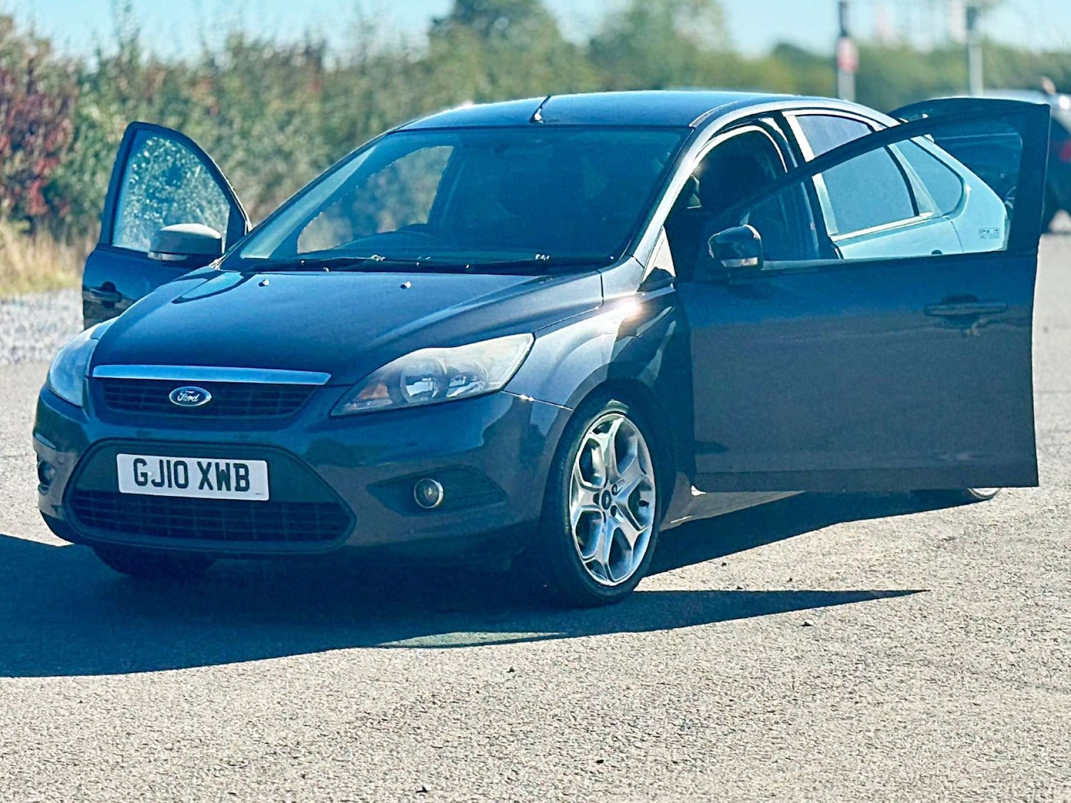 Used Ford Focus 2010 for sale - 75911098: Photo 3