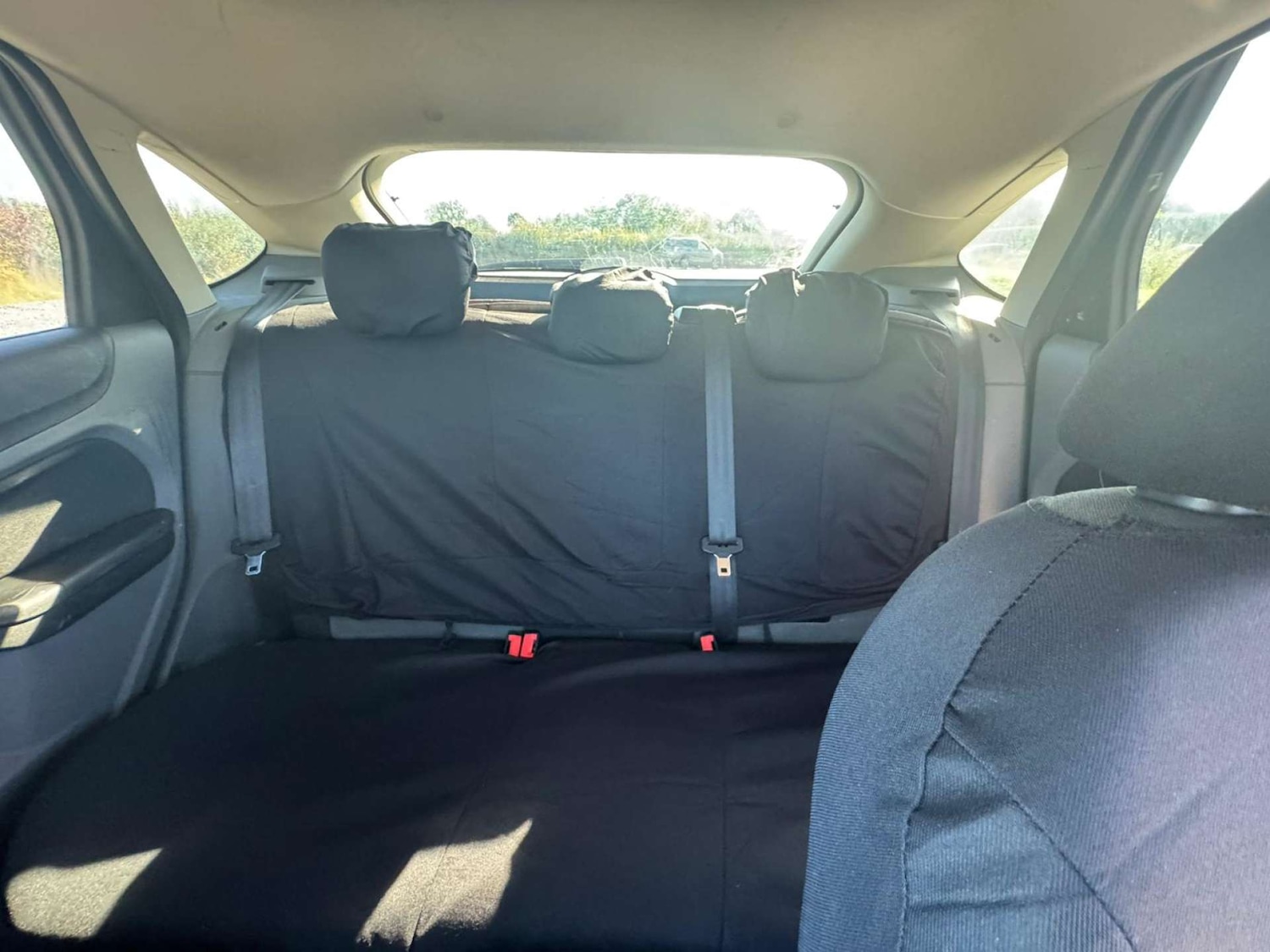 Used Ford Focus 2010 for sale - 75911098: Photo 34