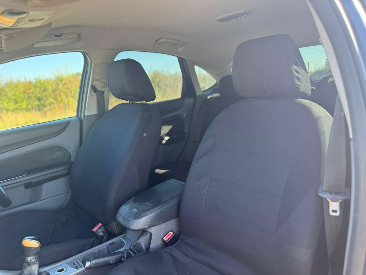 Used Ford Focus 2010 for sale - 75911098: Photo 35