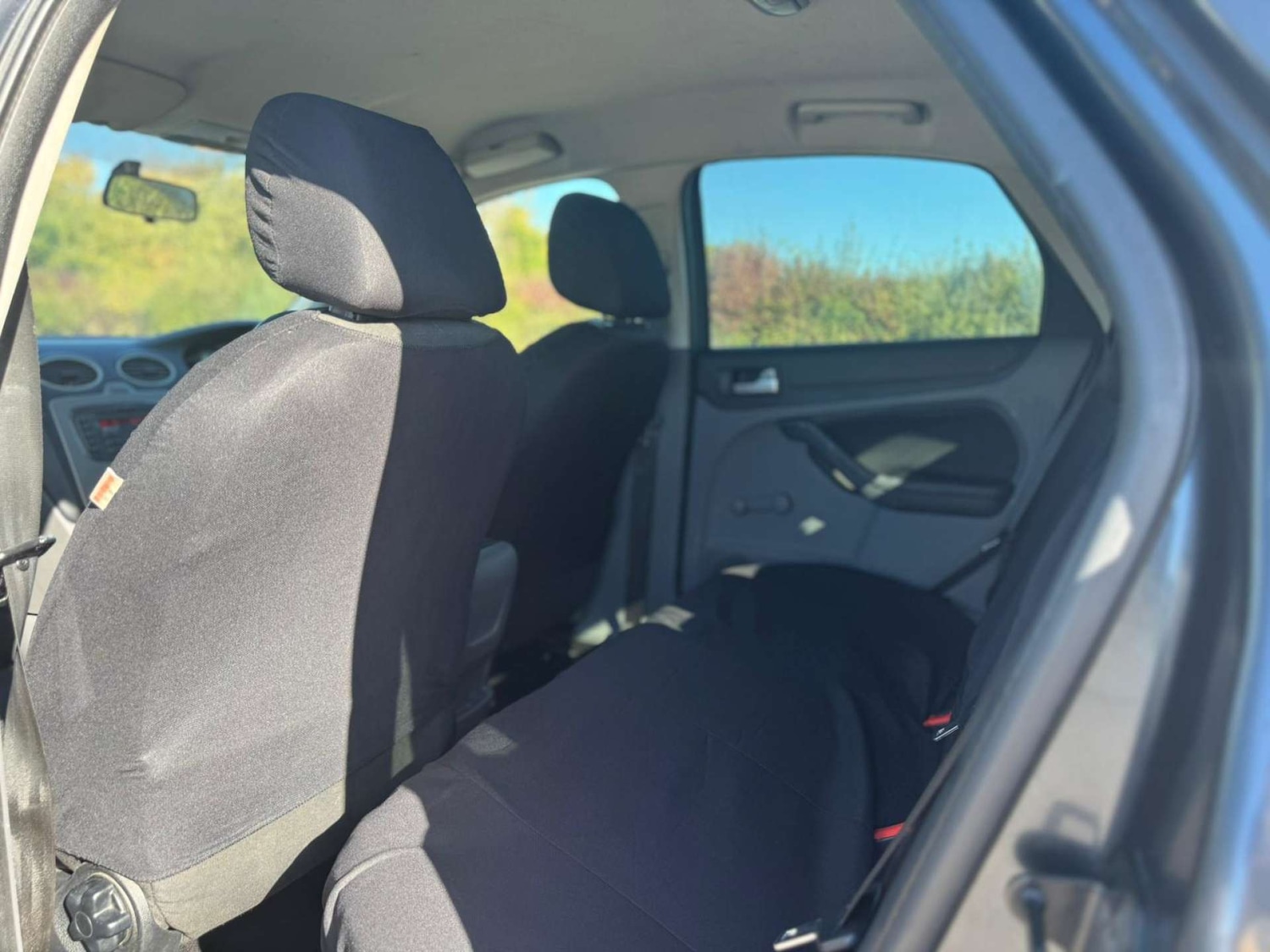 Used Ford Focus 2010 for sale - 75911098: Photo 36