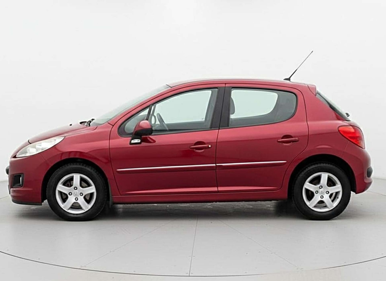 Used Peugeot 207 2011 for sale - 77626956: Photo 11