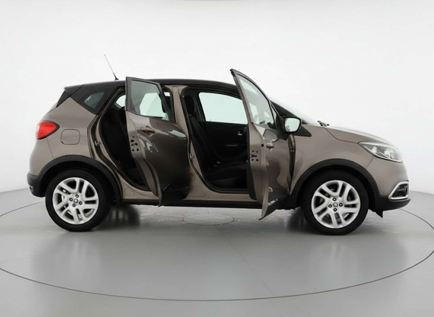 Used Renault Captur 2013 for sale - 77288574: Photo 9