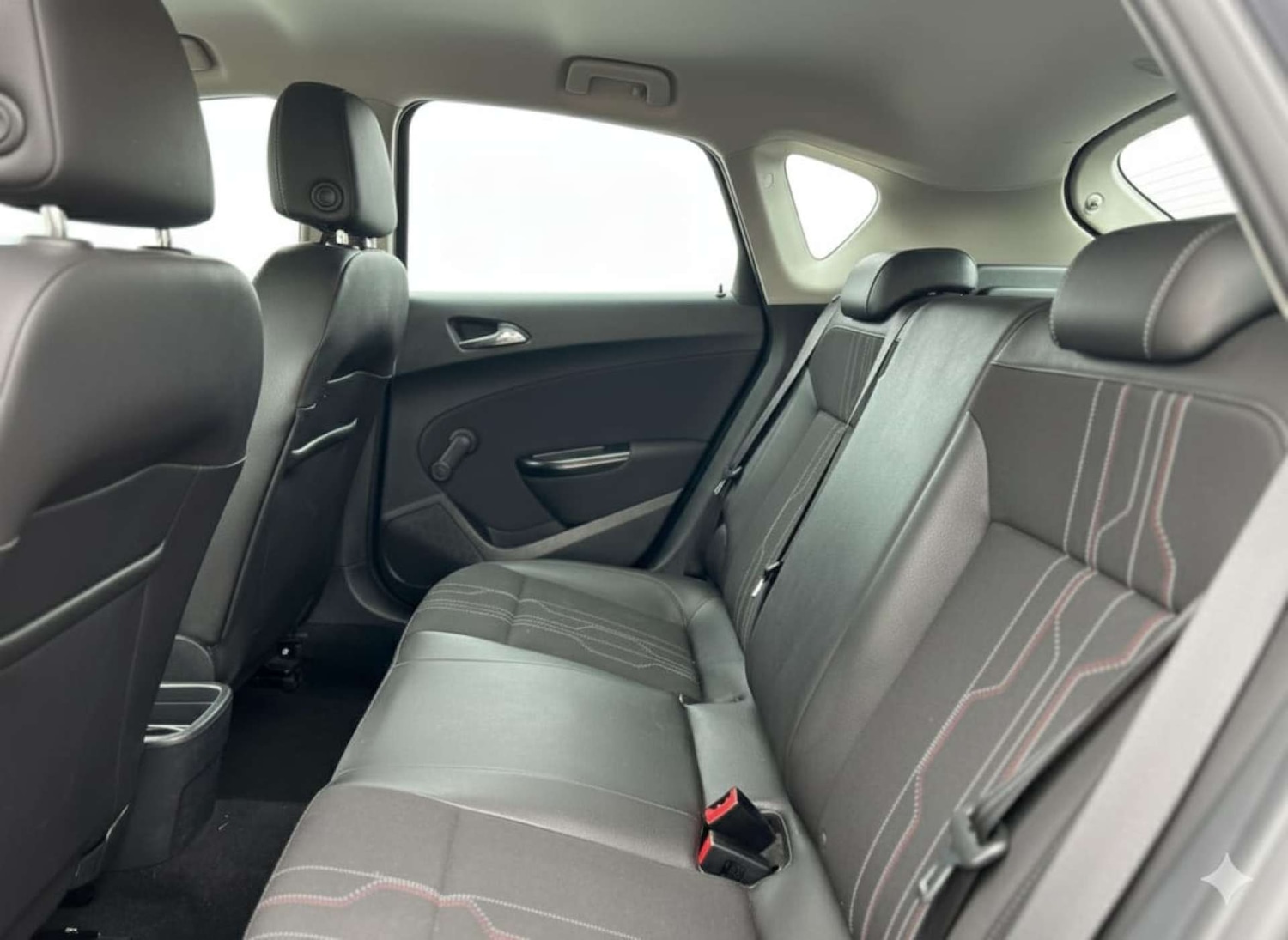 Used Vauxhall Astra 2012 for sale - 76471354: Photo 11