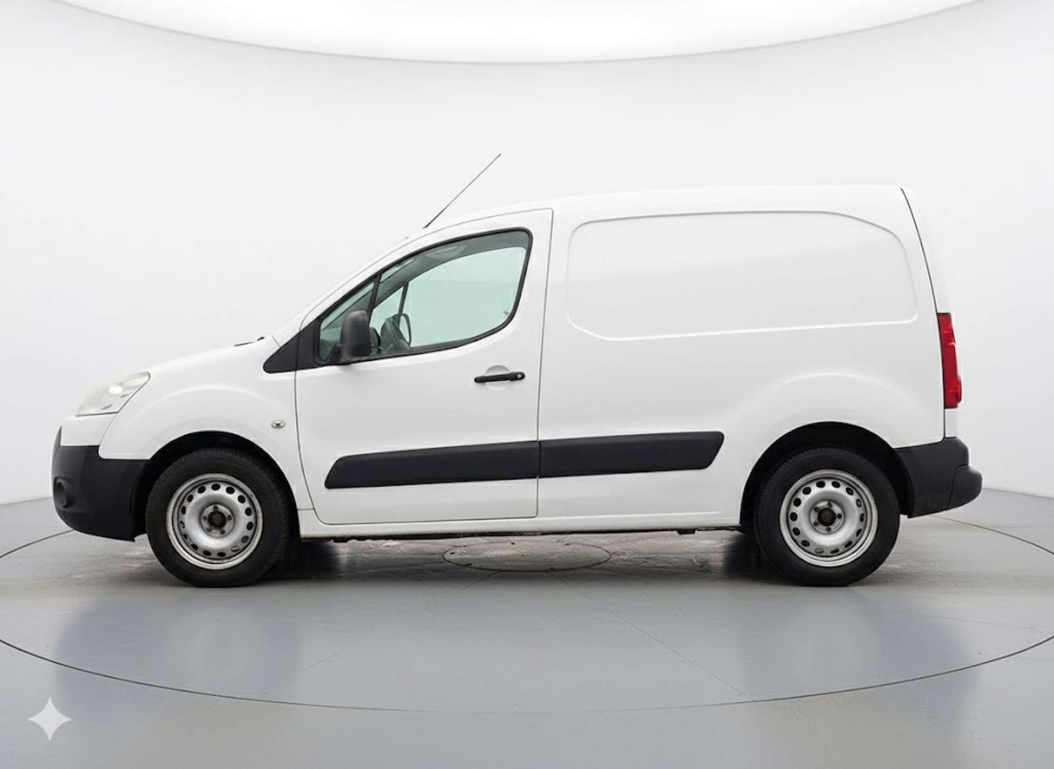 Used Peugeot Partner 2010 for sale - 77626957: Photo 5