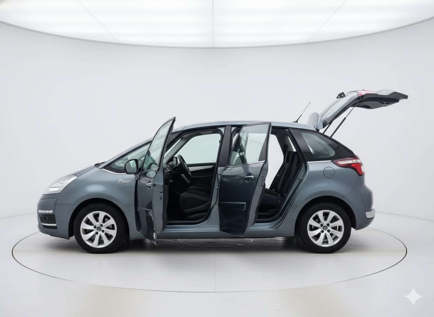 Used Citroen C4 Picasso 2011 for sale - 76507197: Photo 5