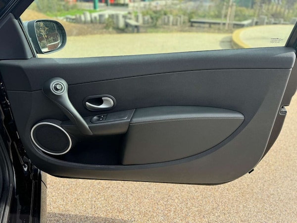 Used Renault Clio 2009 for sale - 73841049: Photo 35