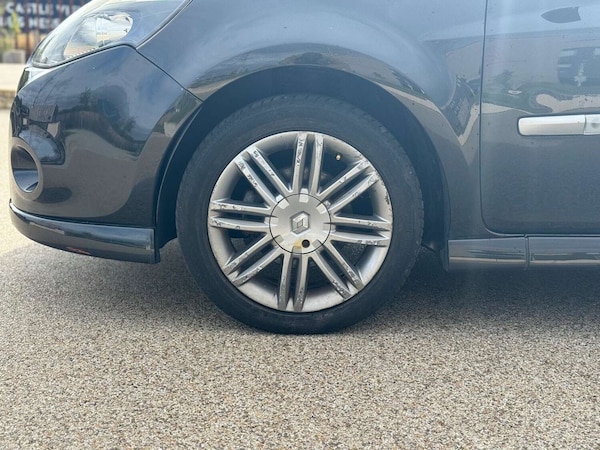 Used Renault Clio 2009 for sale - 73841049: Photo 40