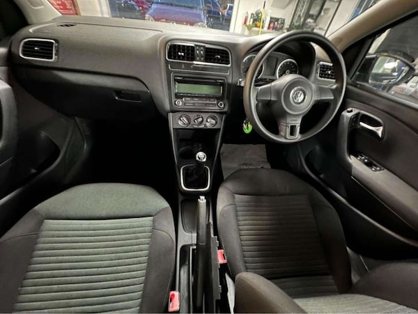 Used Volkswagen Polo 2010 for sale - 73840871: Photo 12