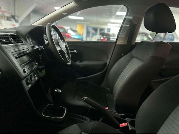 Used Volkswagen Polo 2010 for sale - 73840871: Photo 27