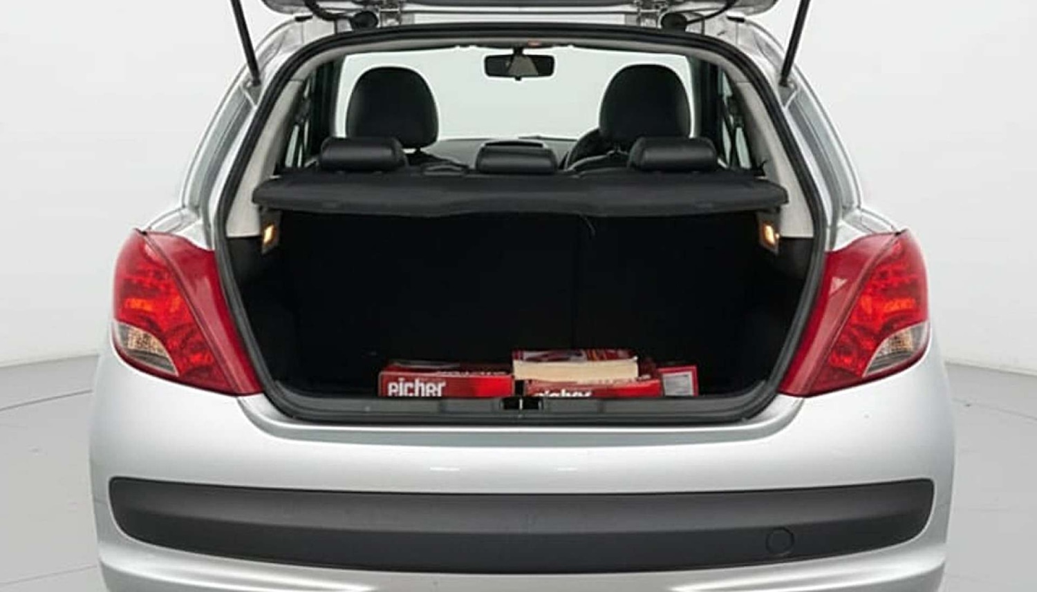 Used Peugeot 207 2011 for sale - 77086092: Photo 17