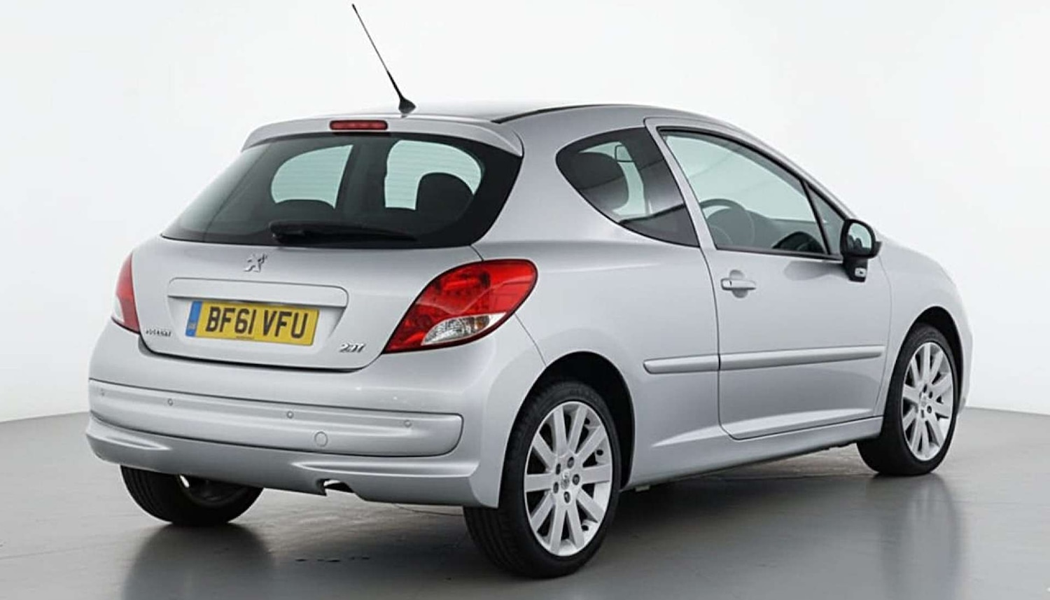 Used Peugeot 207 2011 for sale - 77086092: Photo 6