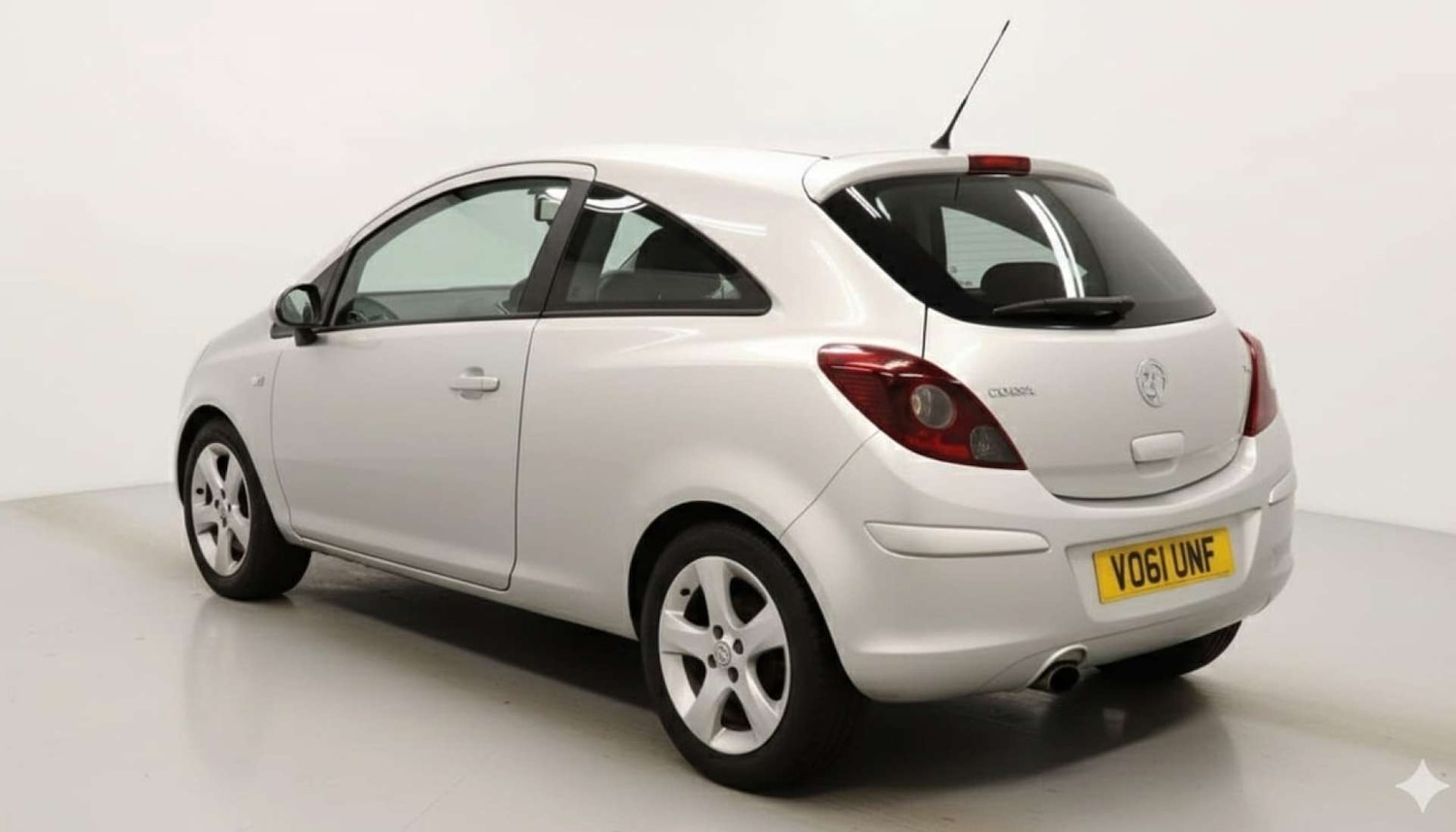 Used Vauxhall Corsa 2011 for sale - 76542281: Photo 3
