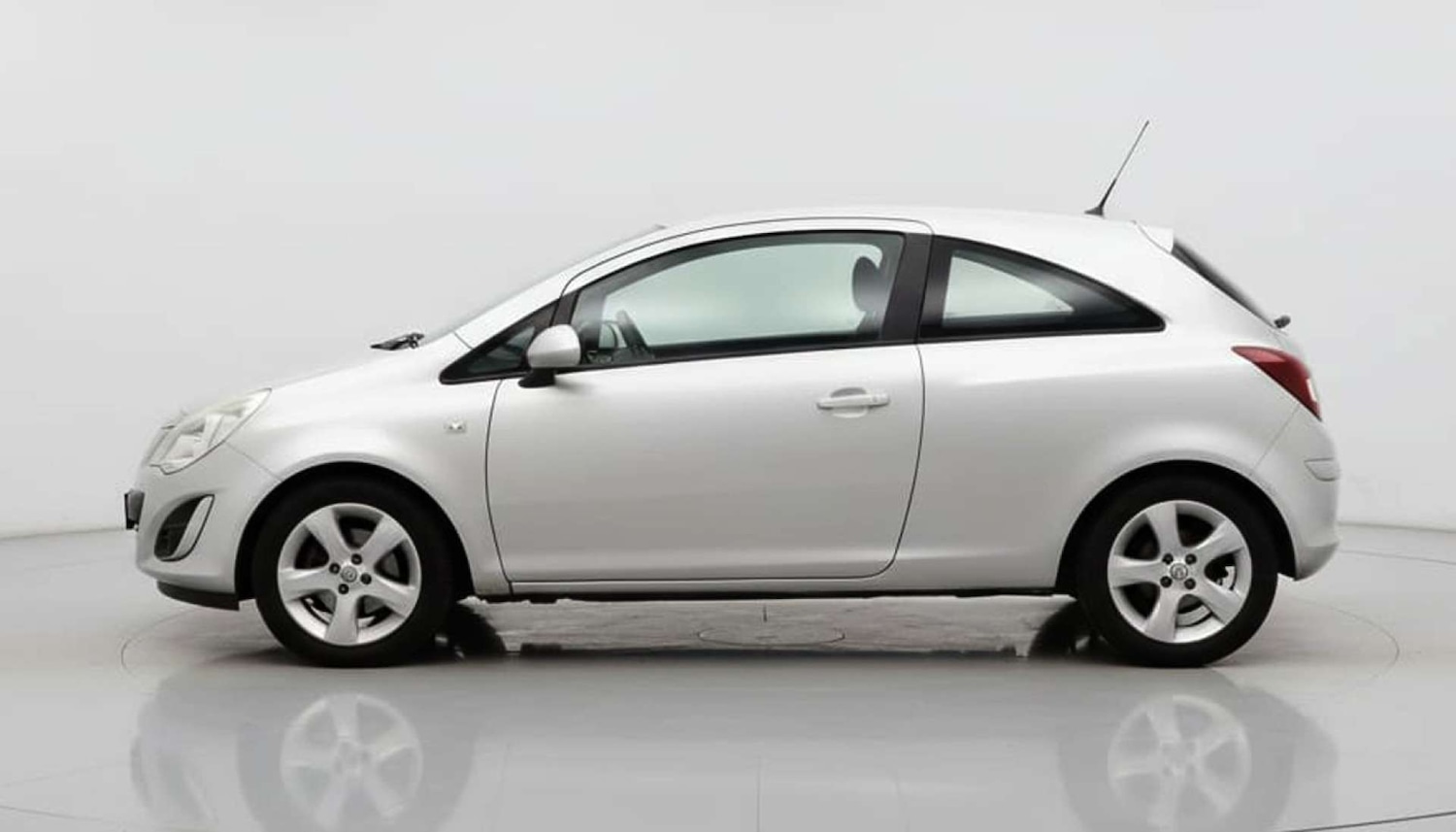 Used Vauxhall Corsa 2011 for sale - 76542281: Photo 5