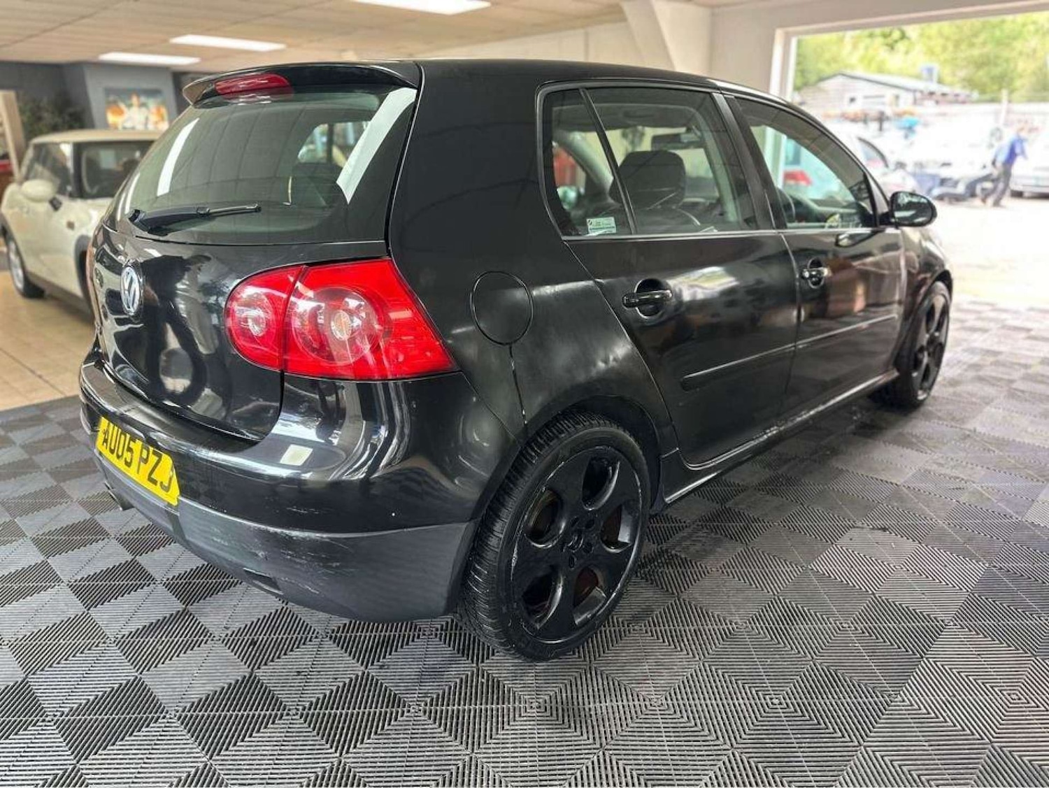 Used Volkswagen Golf 2005 for sale - 76600733: Photo 9