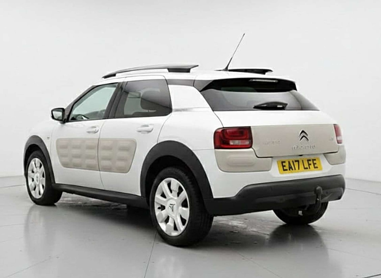 Used Citroen C4 Cactus 2017 for sale - 77498241: Photo 5