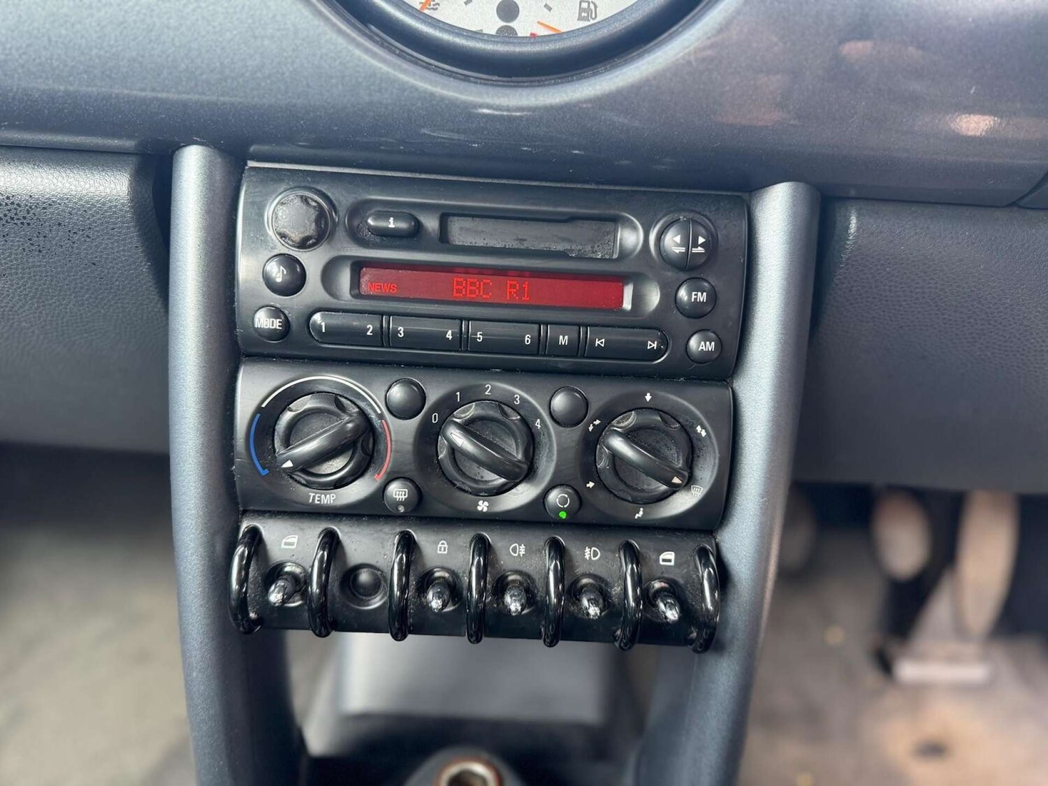 Used MINI Hatch 2003 for sale - 76601252: Photo 44