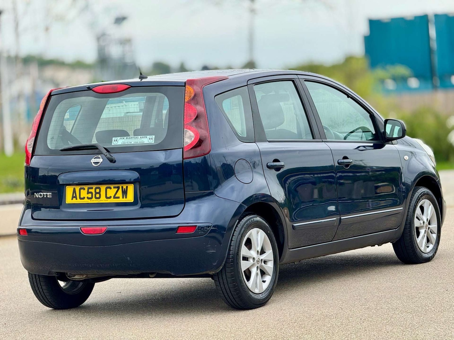 Vehicle 21