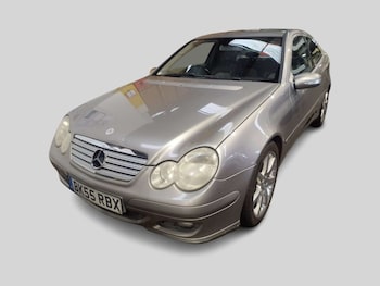 Used Mercedes-Benz C Class 2005 for sale - 77535022: Photo