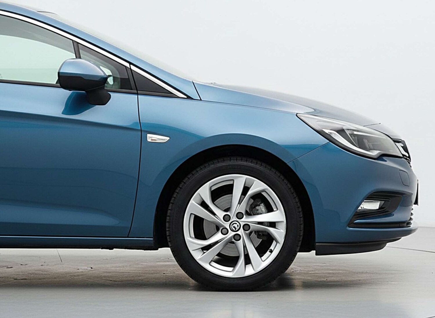 Used Vauxhall Astra 2017 for sale - 77821623: Photo 39