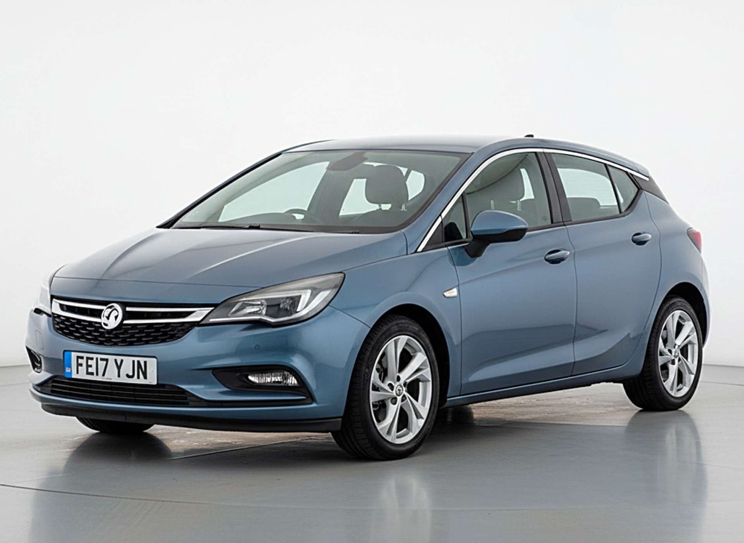 Used Vauxhall Astra 2017 for sale - 77821623: Photo 4
