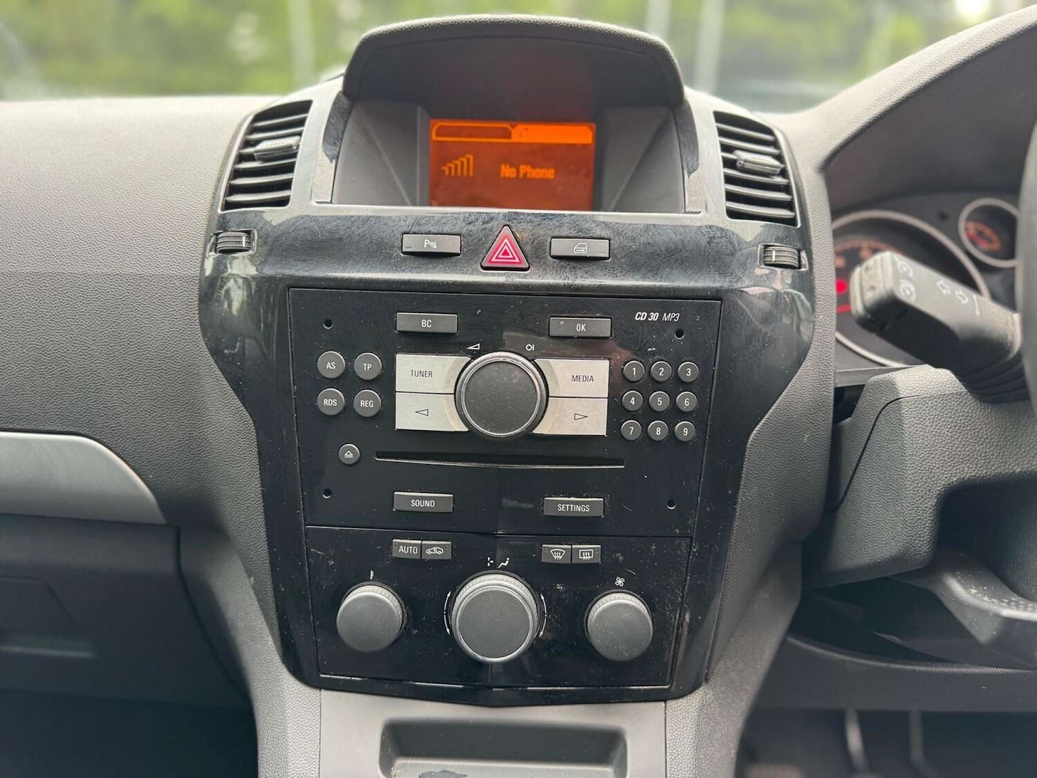 Used Vauxhall Zafira 2014 for sale - 76601185: Photo 21