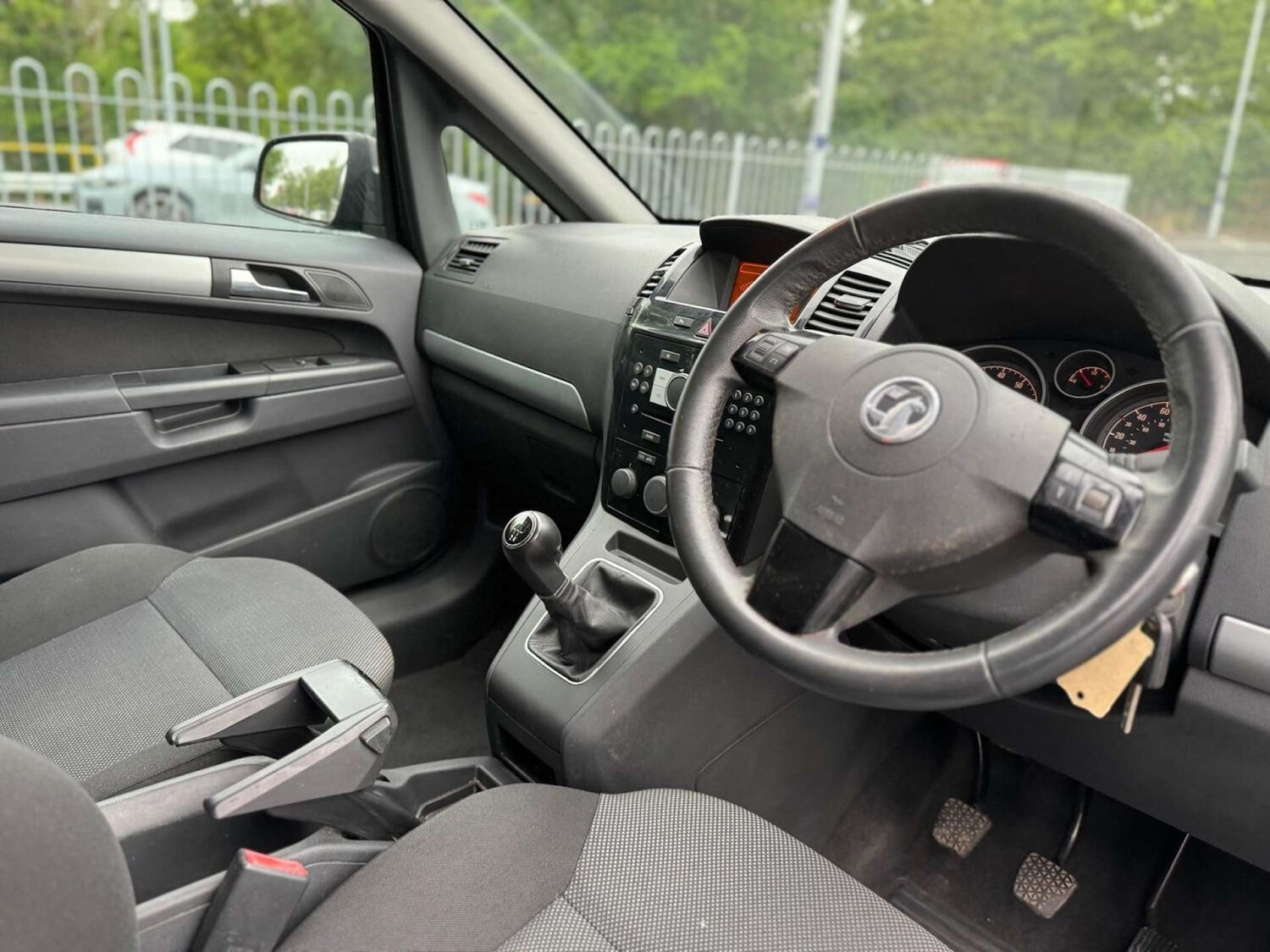 Used Vauxhall Zafira 2014 for sale - 76601185: Photo 25