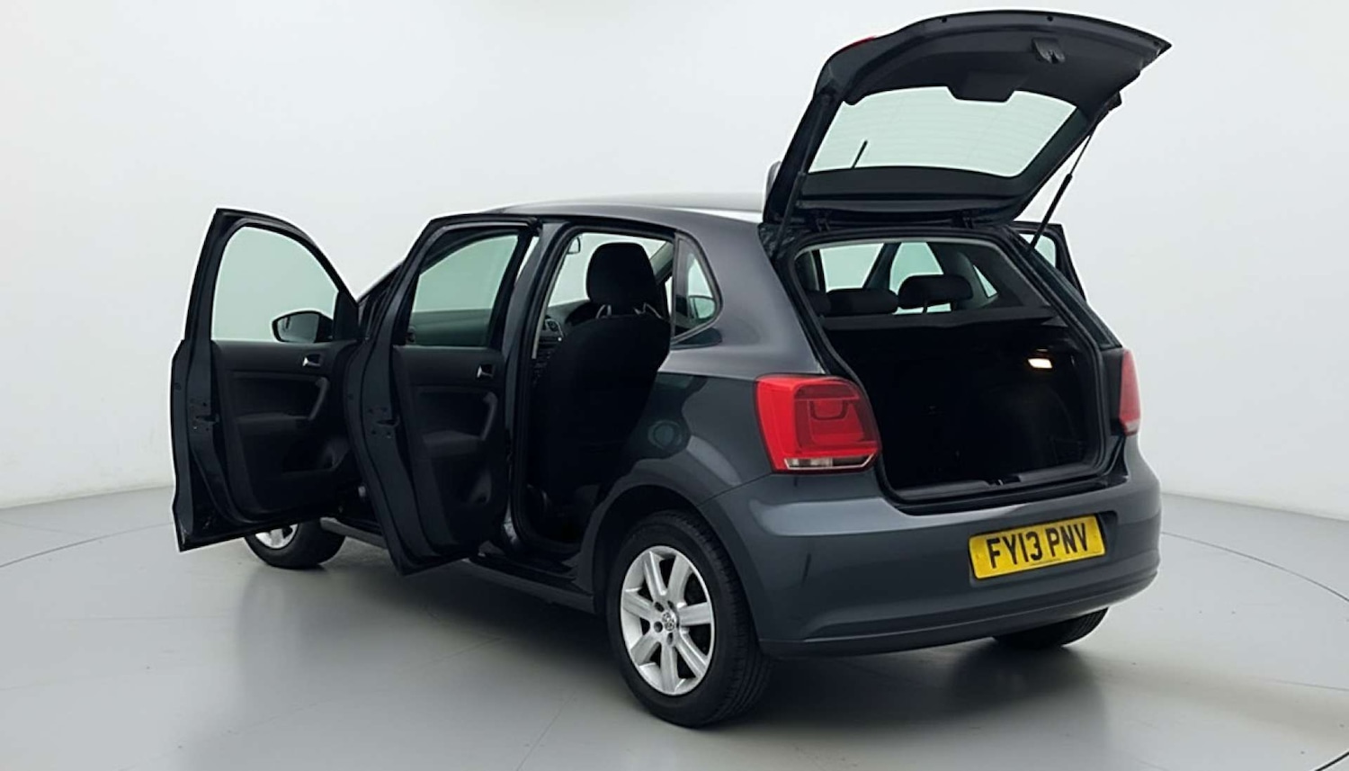 Used Volkswagen Polo 2013 for sale - 78000676: Photo 4